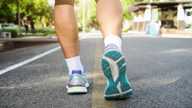 Chirurgie du pied plat à Paris 16ᵉ : solutions pour retrouver confort et stabilité au quotidien